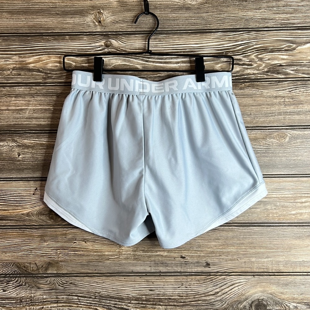 Under‎ Armor Women’s Gray Shorts - Picture 3 of 6